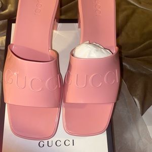 Gucci rubber slide sandal